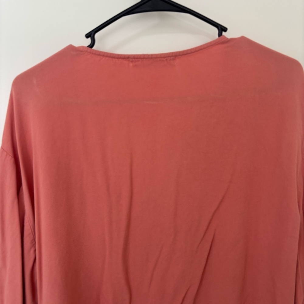 3/$15 Lola Grace Orange Tie-Front  low vneck Top size M - Picture 6 of 8